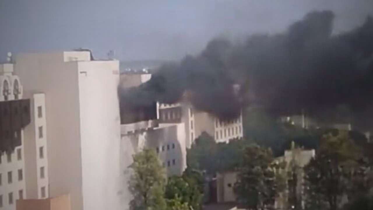 Fire breaks out at cricketers