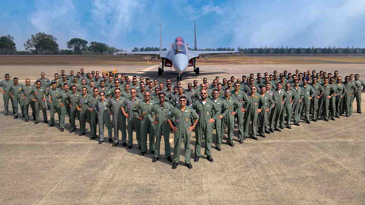 Agniveer Recruitment 2025: মাধ্যামিক পাসে বায়ুসেনায় কাজের সুবর্ণ সুযোগ, চাকরির খবর | Indian Air Force Job